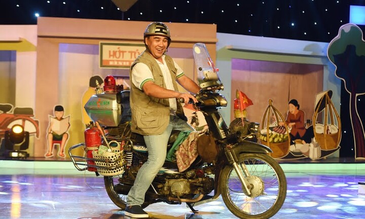 Khi MC Quyền Linh đổi vận làm “ông bầu” xe ôm