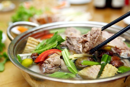 Bữa tối với vịt om sấu ngon đúng điệu