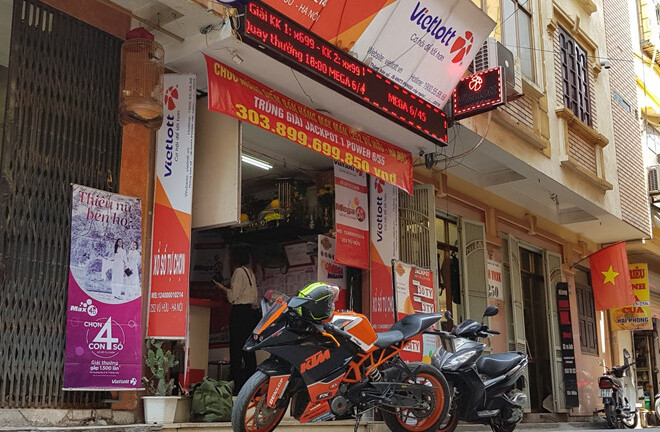 Chủ điểm bán Vietlott hé lộ thông tin về người trúng giải 303 tỷ đồng