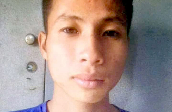 Tòa đang nghị án, bị cáo nhảy qua tường rào cao 2m rồi trốn lên núi