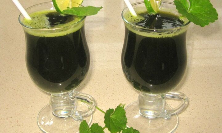 Mùa hè giải nhiệt với nước ép rau má tự làm tại nhà ngon tuyệt