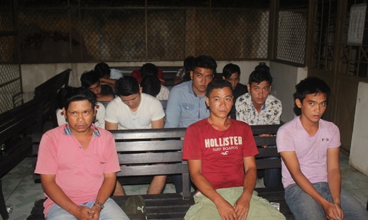 Cảnh sát đột kích sòng bạc trên đồi vắng, nhiều đối tượng bỏ chạy tán loạn