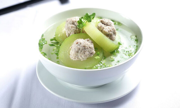 Món ngon bữa trưa: Canh bí đao nhồi thịt bổ dưỡng, giải nhiệt bữa cơm hè
