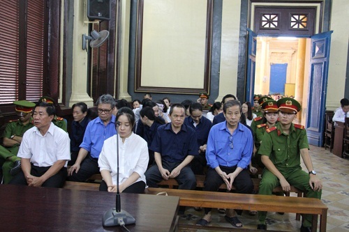 Cạm bẫy  "ký nhận trước - giải ngân sau "