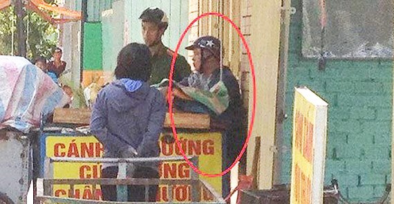 Nổ súng khống chế nghi can dùng hung khí tấn công nữ chủ tiệm cơm