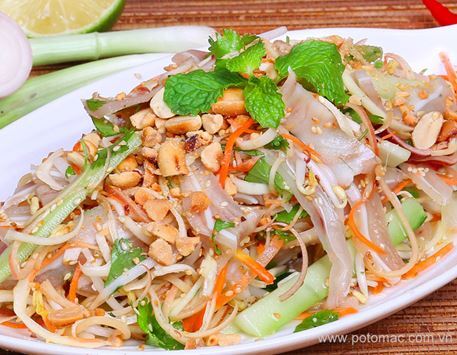 Món ngon bữa tối: Tự tay vào bếp làm nộm hoa chuối nộm tai heo chua mát đãi cả nhà