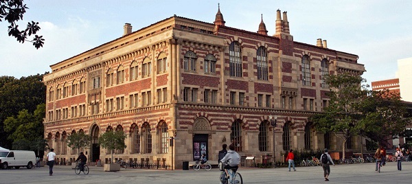 Lãnh sự Trung Quốc yêu cầu Mỹ điều tra tiến sĩ quấy rối nữ sinh viên