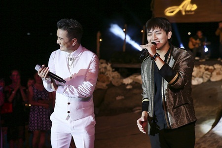 Hoài Lâm giả giọng danh ca Hoàng Oanh hát tặng NSND Kim Cương