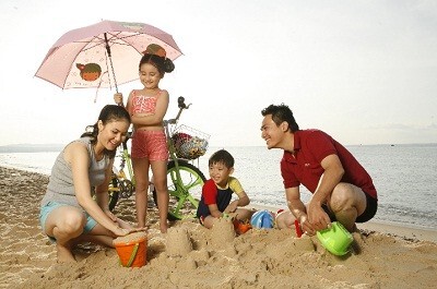 Làm thế nào để con được nghỉ hè đúng nghĩa, cha mẹ không lo lắng?