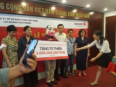 Lý do nào khiến người trúng Vietlott hơn 300 tỷ đến nhận giải sau 17 ngày công bố?