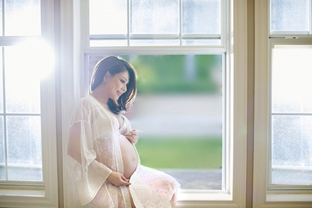 Nhan sắc mặn mà của Thanh Thảo khi mang thai ở tuổi 41