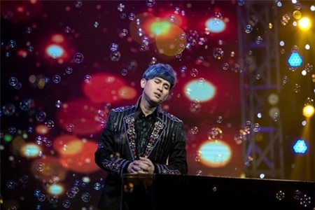 Sau 25 năm ca hát, Nguyên Vũ sợ trở lại con số 0 như ngày đầu