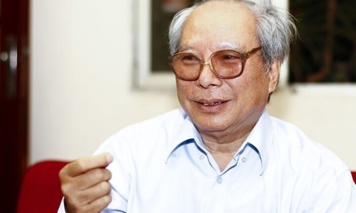 Không có chuyện “học phí” và “giá dịch vụ đào tạo” là một!