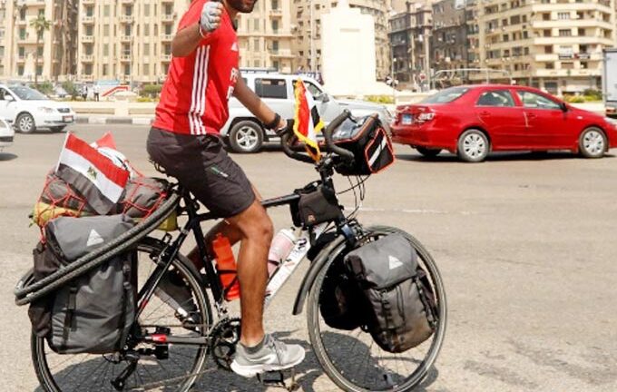 Những cách đi xem World Cup 2018 khó tin của các fan trên thế giới