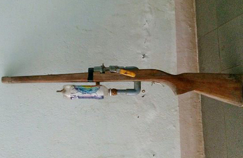 Nam sinh lớp 9 bị đạn găm vào đầu tử vong khi sửa súng tự chế