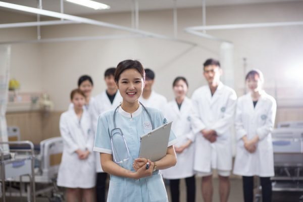 Học ngành Y Dược thời đại 4.0 – Cơ hội và thách thức