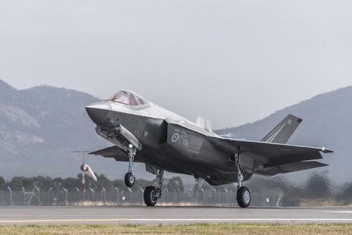 Mặc Quốc hội Mỹ phản đối, Thổ Nhĩ Kỳ nhận tiêm kích F-35