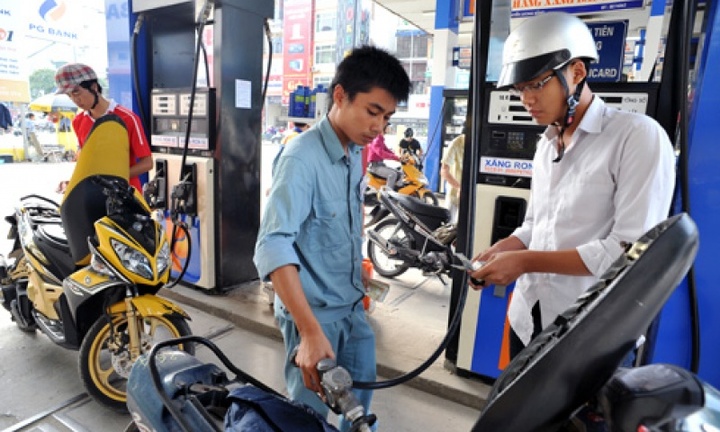 Giá xăng dầu bất ngờ đồng loạt giảm