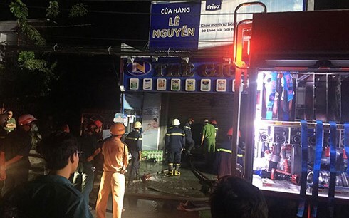 TP.HCM: Cháy cửa hàng trong đêm, 2 vợ chồng thương vong