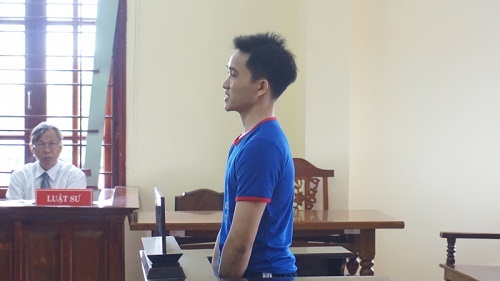 TP.HCM: Án tử hình cho kẻ dùng dao đâm đứt cổ vợ