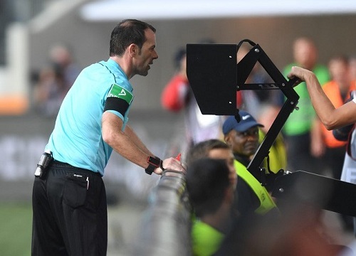 FIFA: Công nghệ VAR giúp trọng tài quyết định chính xác 99,3% 