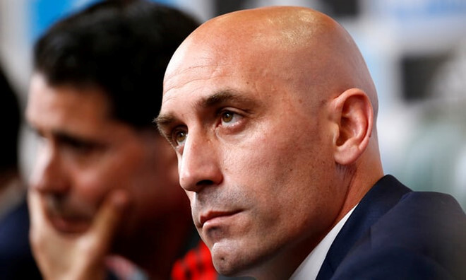 Tây Ban Nha thất bại tại World Cup, Chủ tịch Rubiales hứng chịu chỉ trích