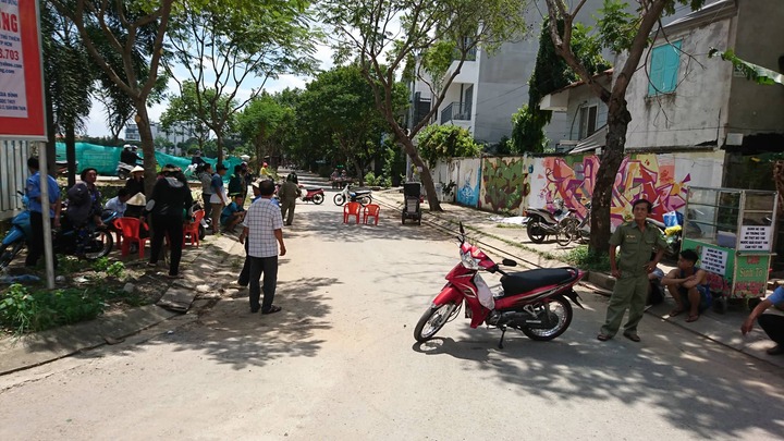 Tin tức thời sự 24h mới nhất ngày 3/7/2018: Người đàn ông bán vé số tử vong trên vỉa hè