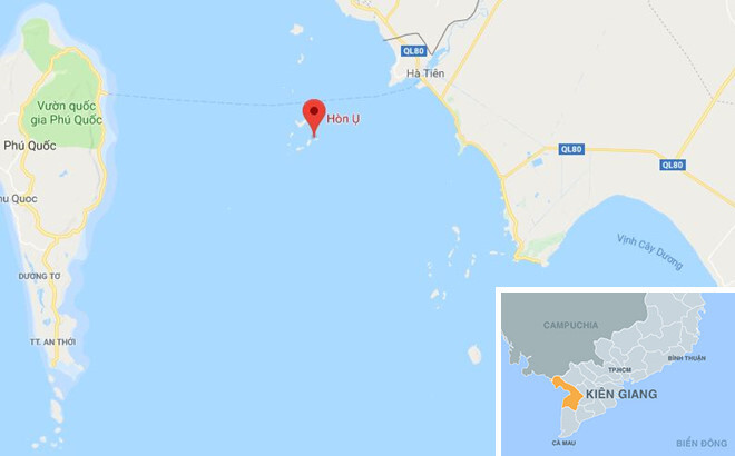 Giải cứu 14 ngư dân gặp nạn trên biển