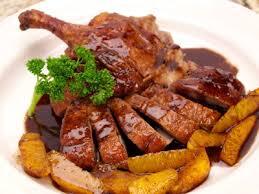 Cuối tuần đổi vị cho cả nhà với món đùi vịt hầm thơm ngon