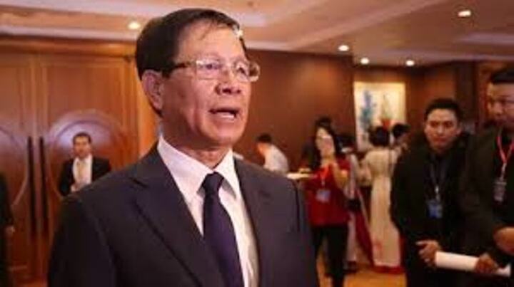 Ông Phan Văn Vĩnh khai gì về chiếc đồng hồ Rolex trị giá 7.000 USD