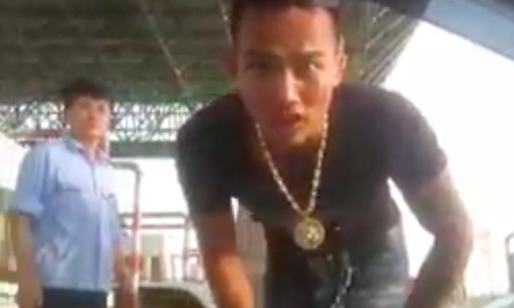 Tổng cục Đường bộ lên tiếng vụ hành động khiếm nhã với lái xe qua BOT Mỹ Lộc