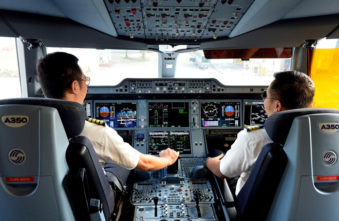 Bộ Giao thông yêu cầu Vietnam Airlines giải trình về lùm xùm đào tạo phi công