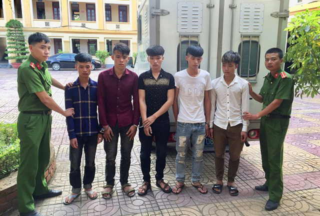 Tạm giam nhóm trai làng dùng hung khí truy đuổi nam thanh niên tại đám cưới