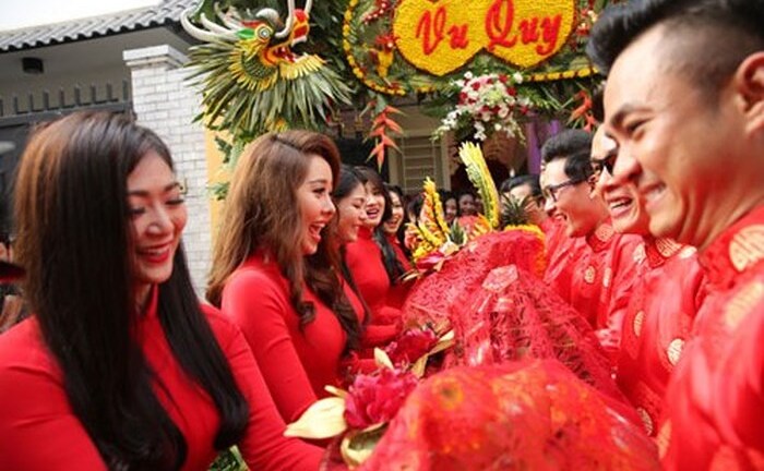 Có nên tổ chức đám cưới vào tháng cô hồn?