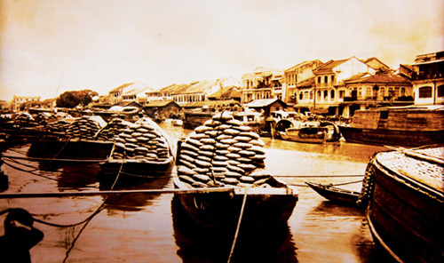 Sài thành kim cổ ký: 