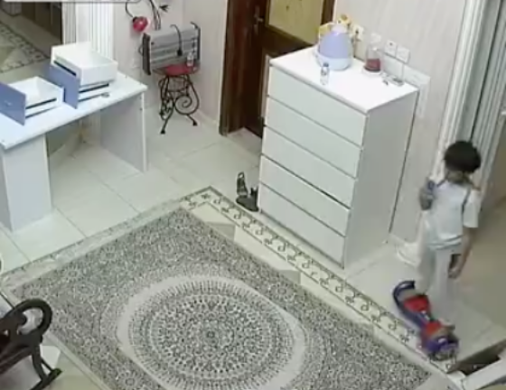 Video: Hốt hoảng chiếc xe điện cân bằng phát nổ ngay trong nhà