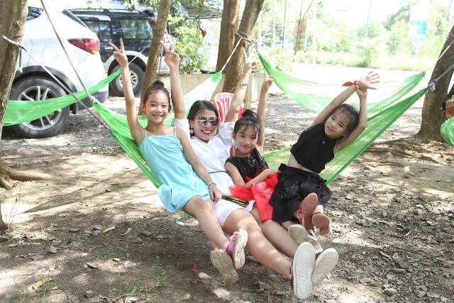 Các thiên tài nhí đi biểu diễn tại Đồng Tháp