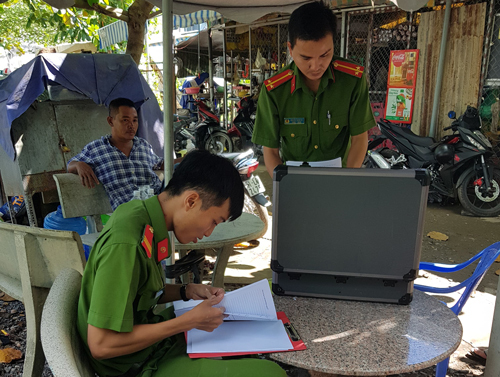 Tiết lộ sốc về nghi can sát hại vợ, ôm con cố thủ 5 giờ ở TP. Hồ Chí Minh