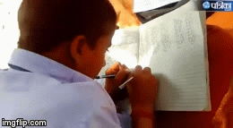 Clip: Ngôi trường đặc biệt tại Ấn Độ nơi 300 học sinh có thể viết cả 2 tay một lúc