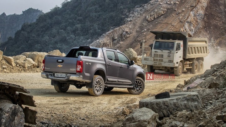 Đề xuất tăng thuế trước bạ, xe bán tải đội giá cả trăm triệu đồng?