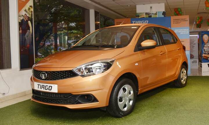 Hơn 9.000 chiếc ô tô giá rẻ hơn 100 triệu đồng bán ra trong tháng 8