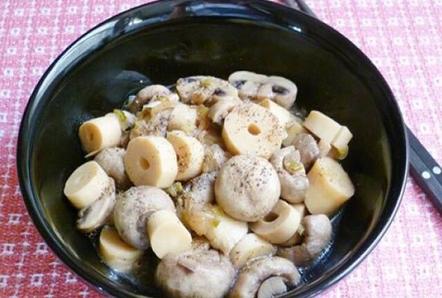 Món ngon mỗi ngày: Cách làm món nấm kho măng ngon ngọt cho bữa trưa nhẹ nhàng