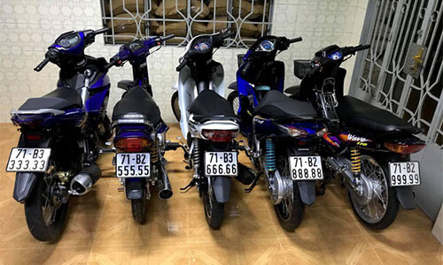 Choáng váng với bộ sưu tập 6 xe mang biển số ngũ quý 