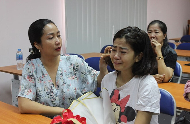 Ốc Thanh Vân mở sổ tiết kiệm hơn nửa tỷ cho con gái Mai Phương