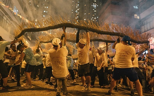 Tết Trung thu tại Trung Quốc: Người dân múa rồng lửa 3 ngày liên tiếp