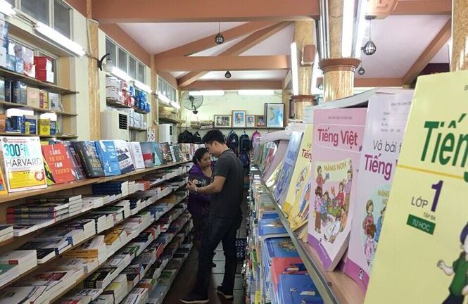 Báo cáo in SGK lỗ, lãnh đạo NXB Giáo dục vẫn nhận lương hơn nửa tỷ mỗi năm