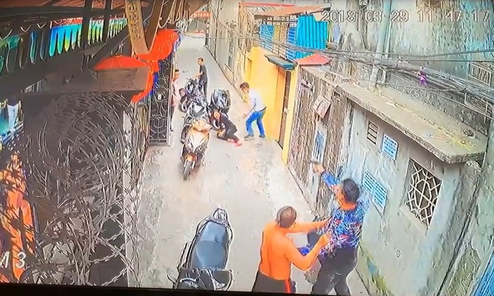 Vì sao nhóm giang hồ đất Cảng nổ súng bắn người bị thương vẫn được tại ngoại?