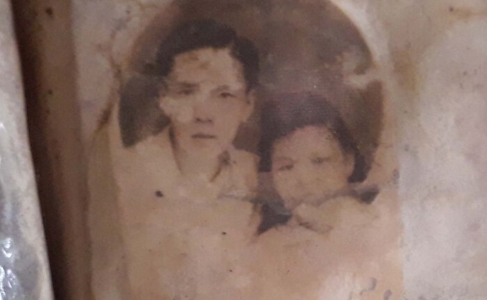 Vợ tìm được chồng nhờ bức ảnh tìm thấy trong hố chôn liệt sĩ tập thể