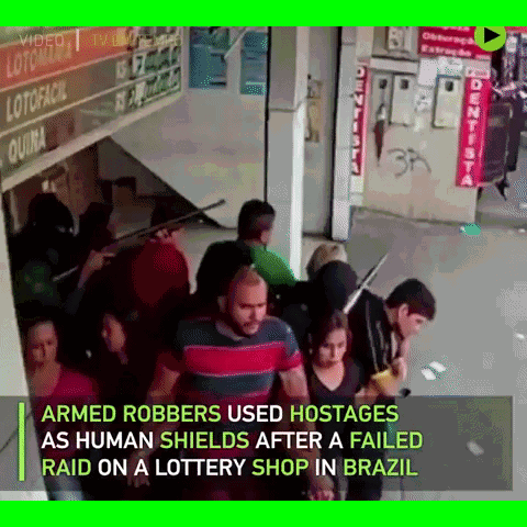 Nhóm cướp táo bạo bắt 25 con tin tạo