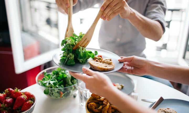 Những mẹo ăn uống lành mạnh giúp bạn khỏe suốt đời